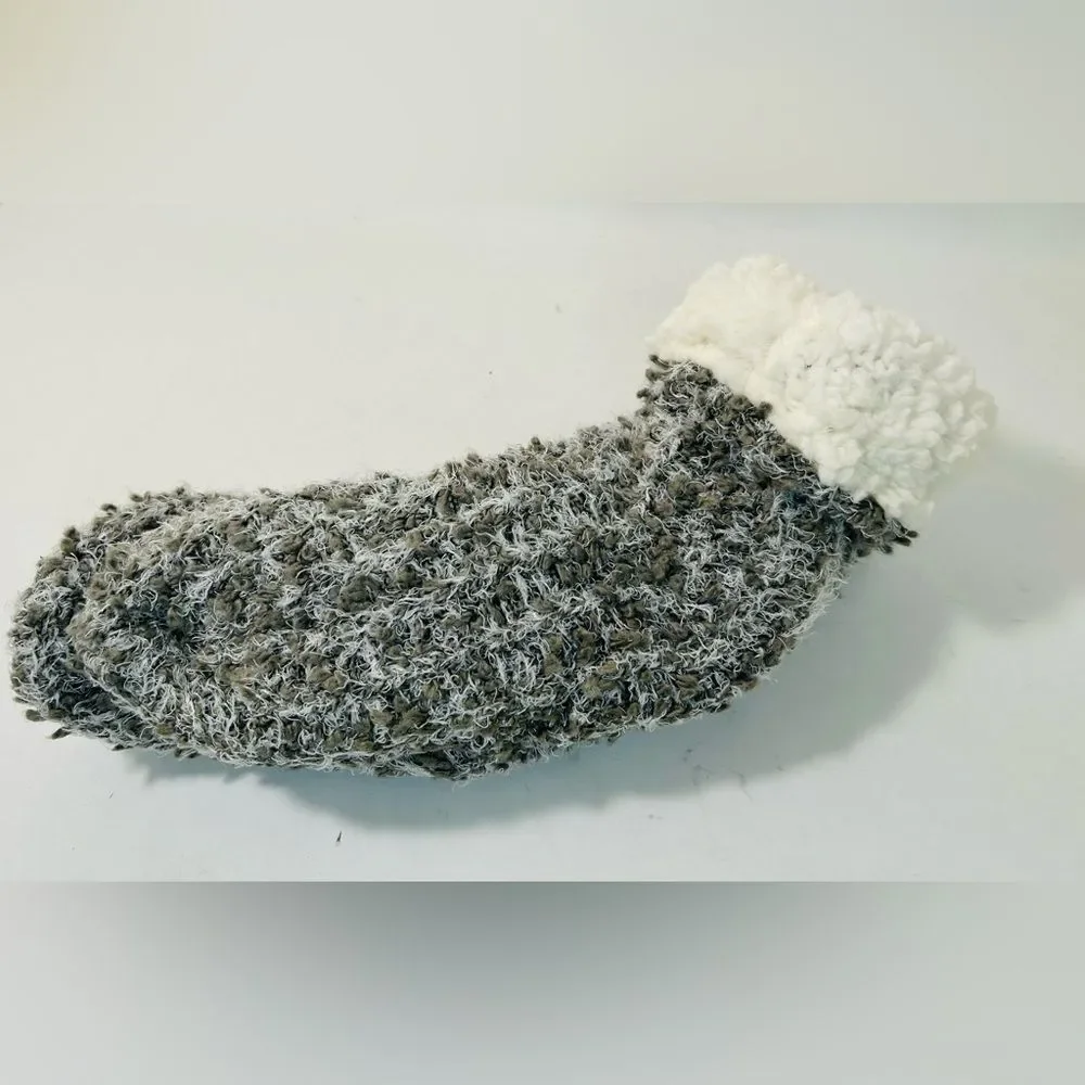 NEW Muk Luks Grey Marled Knit Fuzzy Socks Infused w/Shea Butter size 8.5-11 NWT